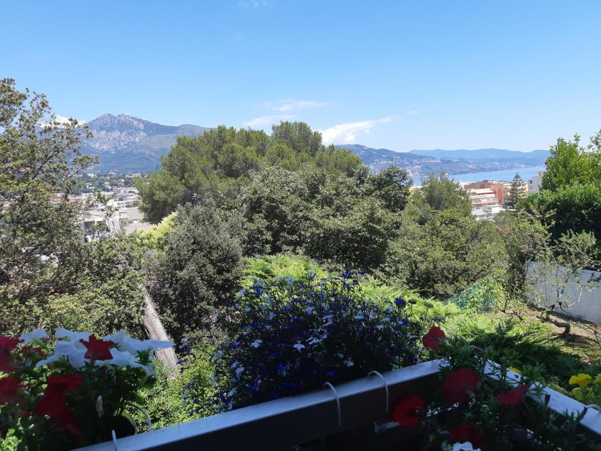 Appartement Résidence Climatisée, Belle Vue, 5min De La Plage.